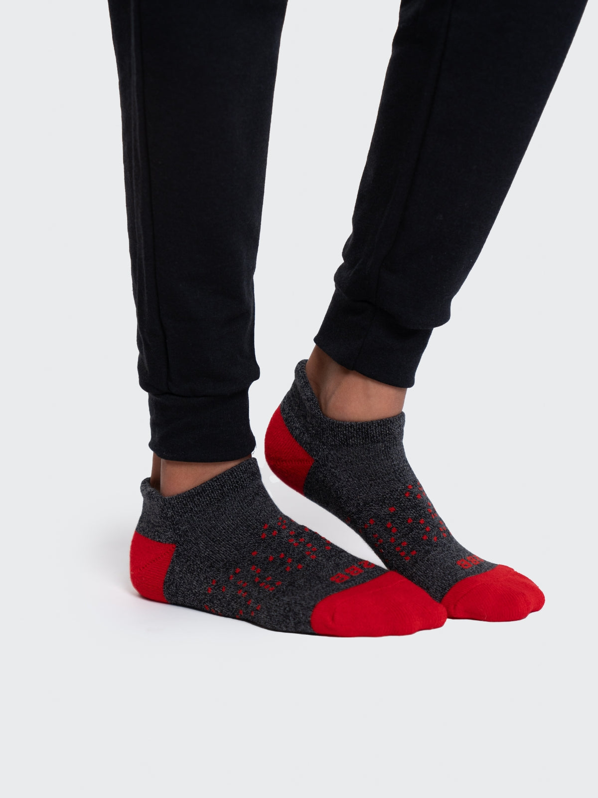 Two Blind Brothers - Gift Youth Ankle Sock Bundle (4 Pairs) Red