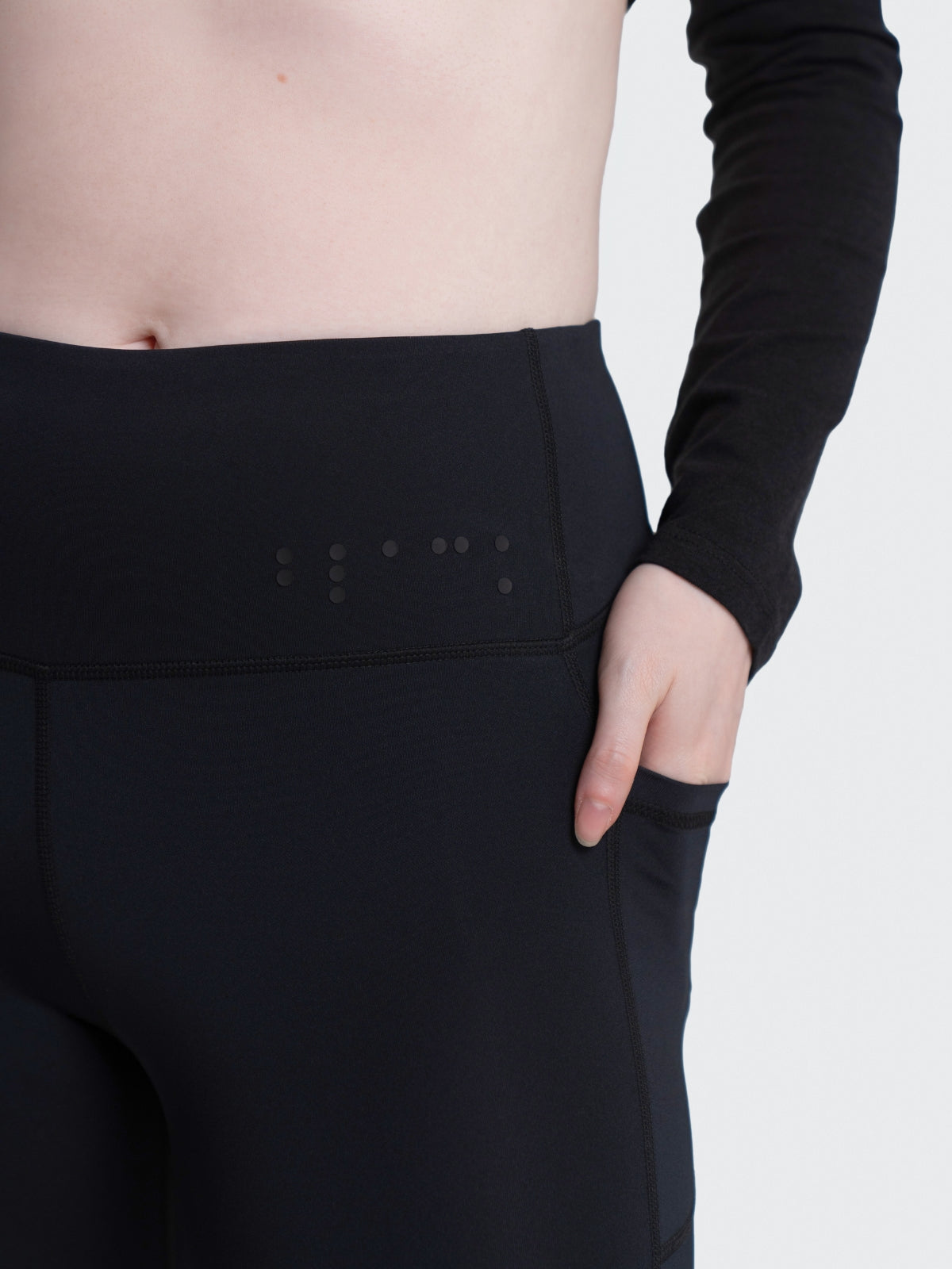 Two Blind Brothers - Womens Women's 7/8" Performance Legging Black