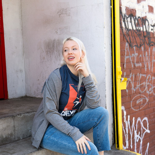 Two Blind Brothers - Womens Women's "Never Give Up" Graphic Crewneck Navy