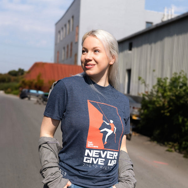 Two Blind Brothers - Womens Women's "Never Give Up" Graphic Crewneck Navy